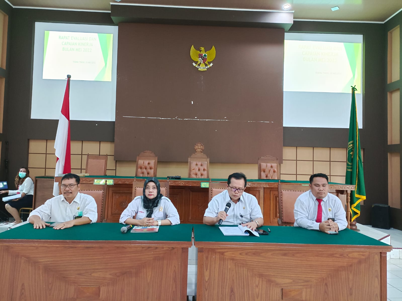Rapat Monitoring Evaluasi dan Capaian Kinerja Serta Monitoring dan Evaluasi Zona Integritas Bulan Mei Tahun 2022 Pengadilan Negeri Tebing Tinggi Kelas IB.