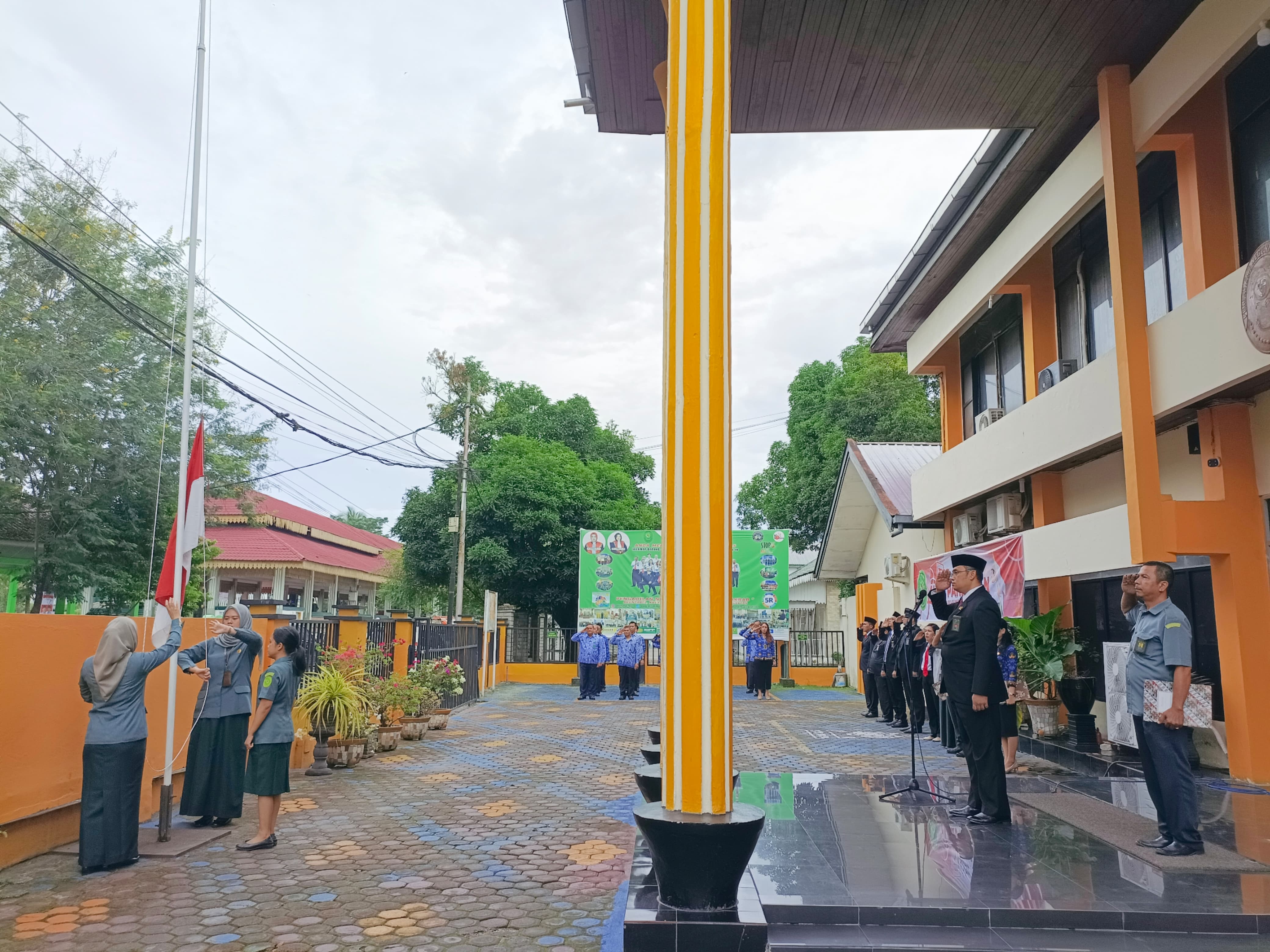 Pelaksanaan Upacara Hari Pahlawan di Pengadilan Negeri Tebing Tinggi: Mengenang Jasa Para Pahlawan dan Membangun Semangat Patriotisme